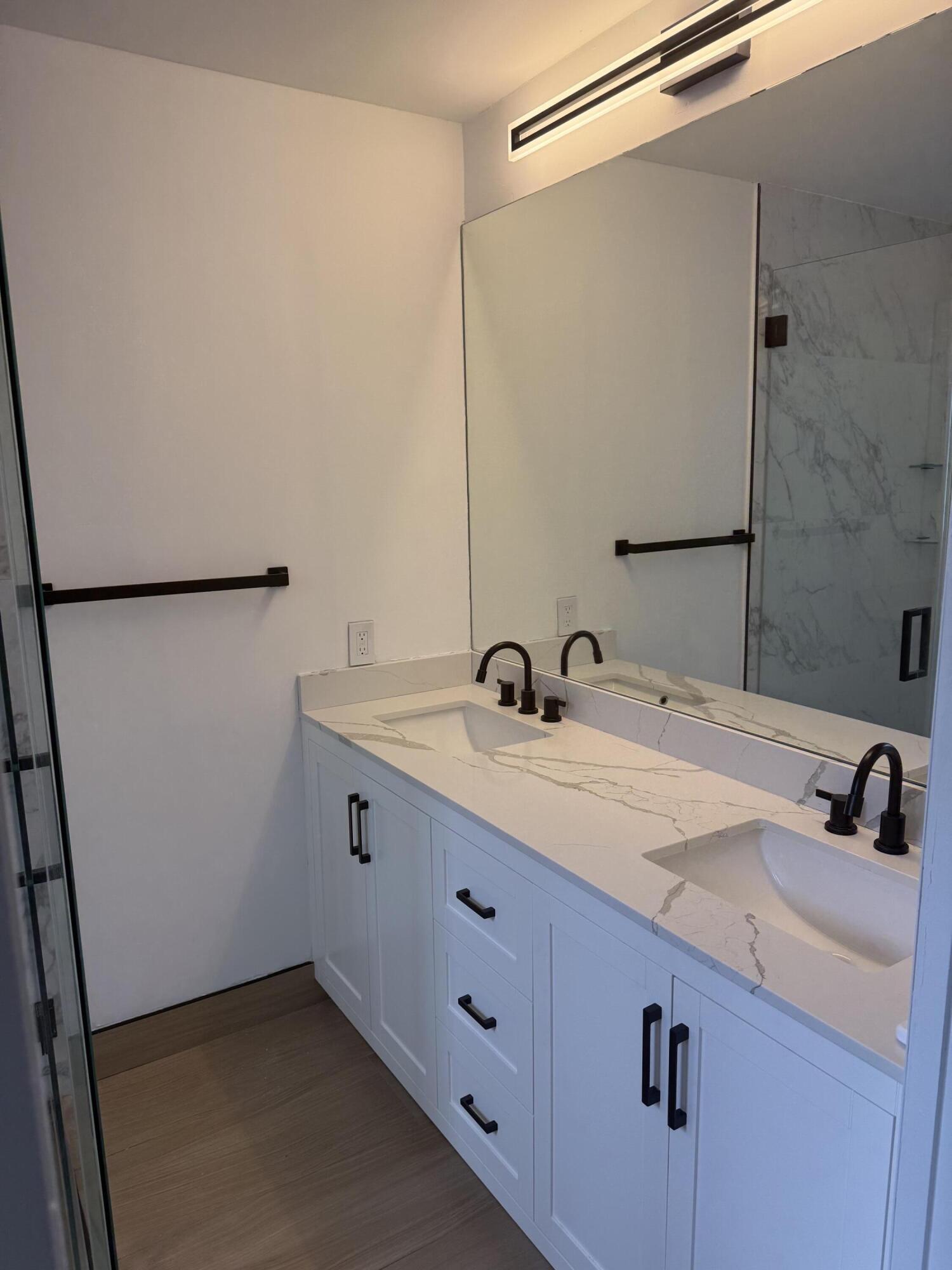 6249 Foster Street Jupiter, FL 33458 - Photo 7 of 25 master bath