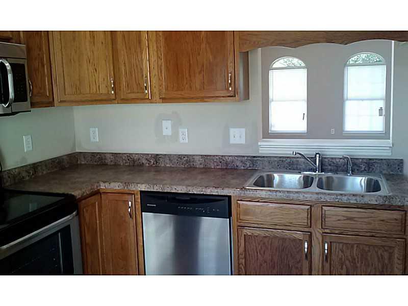 381 Longview Bend Brownsburg, IN 46112 - Photo 8 of 22