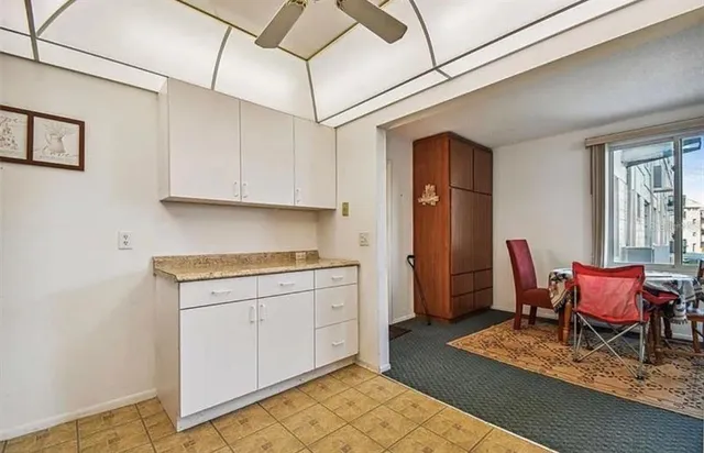 $1,600 | 2404 Florentine Way, Unit 32, Clearwater, FL 33763