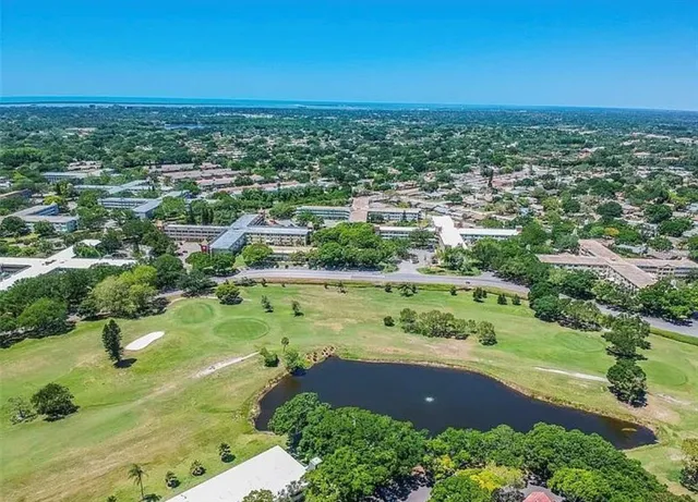 $1,600 | 2404 Florentine Way, Unit 32, Clearwater, FL 33763