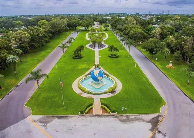 $1,600 | 2404 Florentine Way, Unit 32, Clearwater, FL 33763