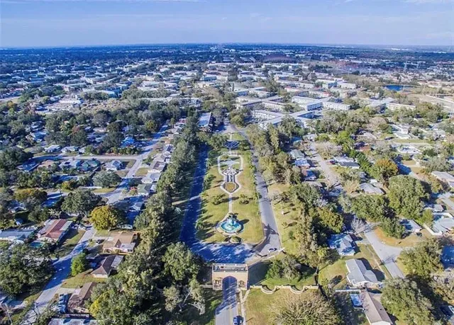 $1,600 | 2404 Florentine Way, Unit 32, Clearwater, FL 33763