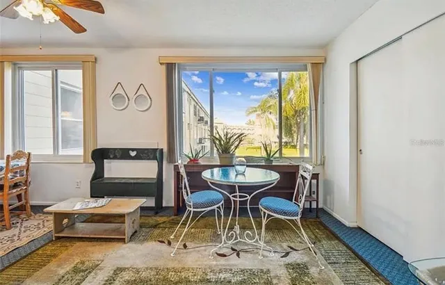 $1,600 | 2404 Florentine Way, Unit 32, Clearwater, FL 33763