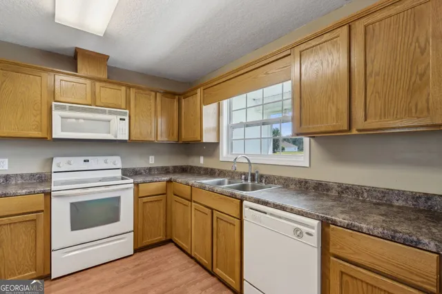 $265,000 | 77 Thoroughbred Road, Woodbine, GA 31569