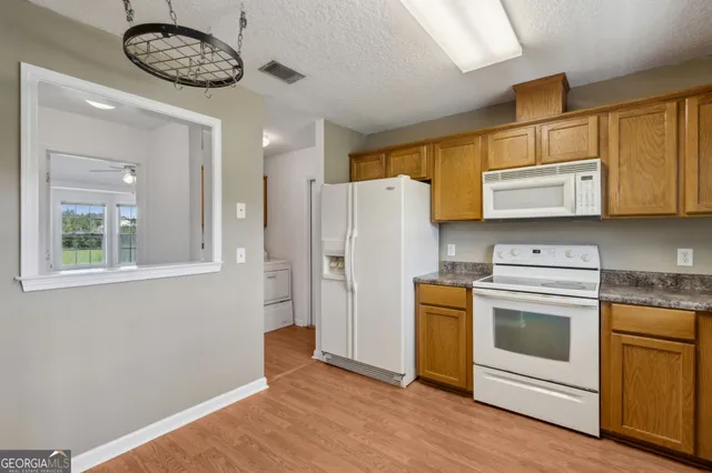 $265,000 | 77 Thoroughbred Road, Woodbine, GA 31569