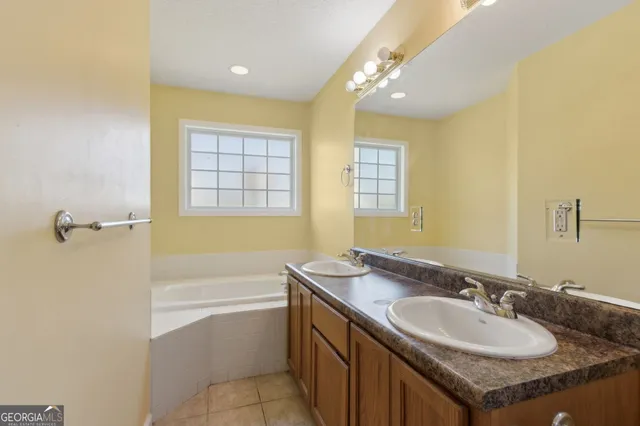 $265,000 | 77 Thoroughbred Road, Woodbine, GA 31569