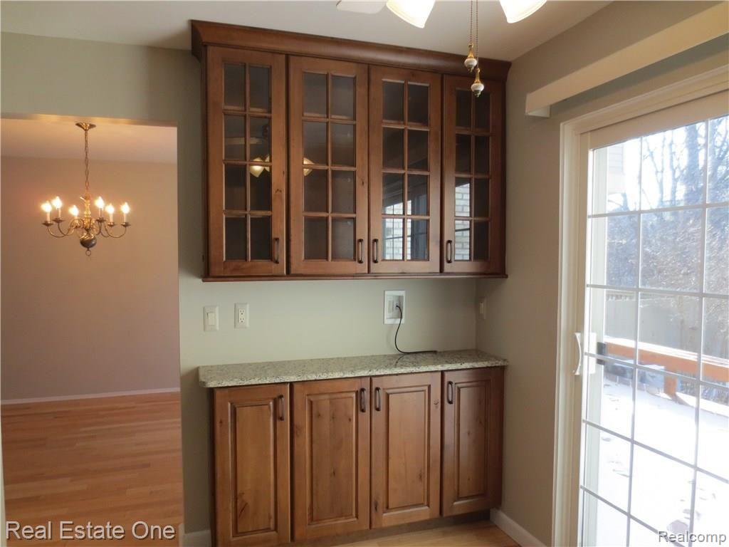 1235 Candlestick Lane, Unit 125 Rochester Hills, MI 48306 - Photo 17 of 31