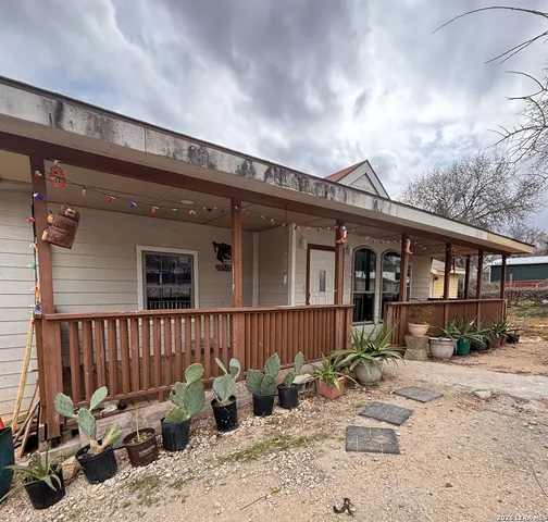 $210,000 | 23038 Grand Spg Drive, Elmendorf, TX 78112