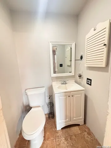 $210,000 | 23038 Grand Spg Drive, Elmendorf, TX 78112