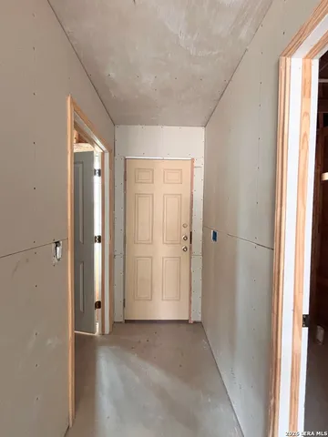 $210,000 | 23038 Grand Spg Drive, Elmendorf, TX 78112