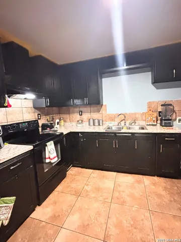 $210,000 | 23038 Grand Spg Drive, Elmendorf, TX 78112