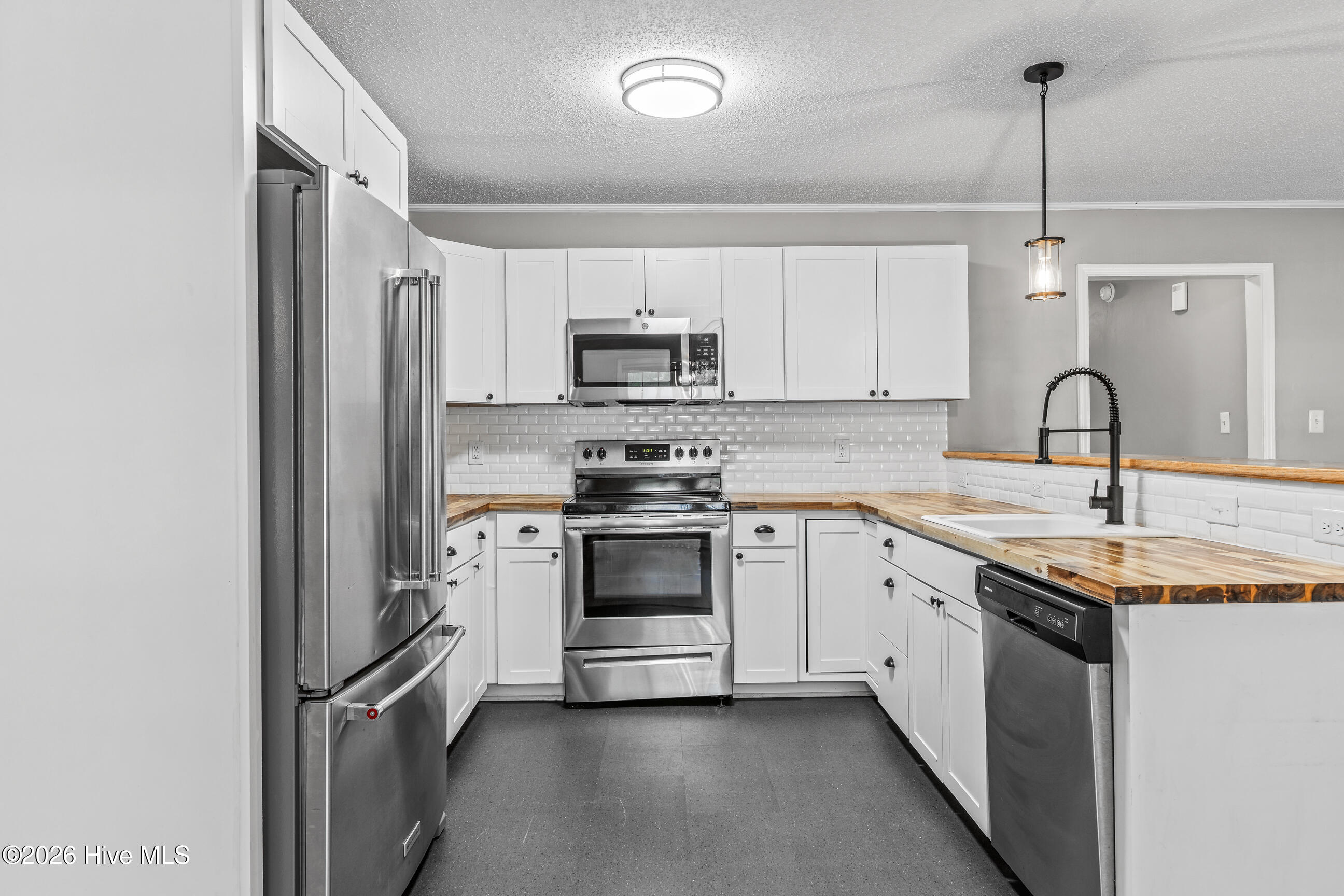 103 Balsam Road Jacksonville, NC 28546 - Photo 10 of 26