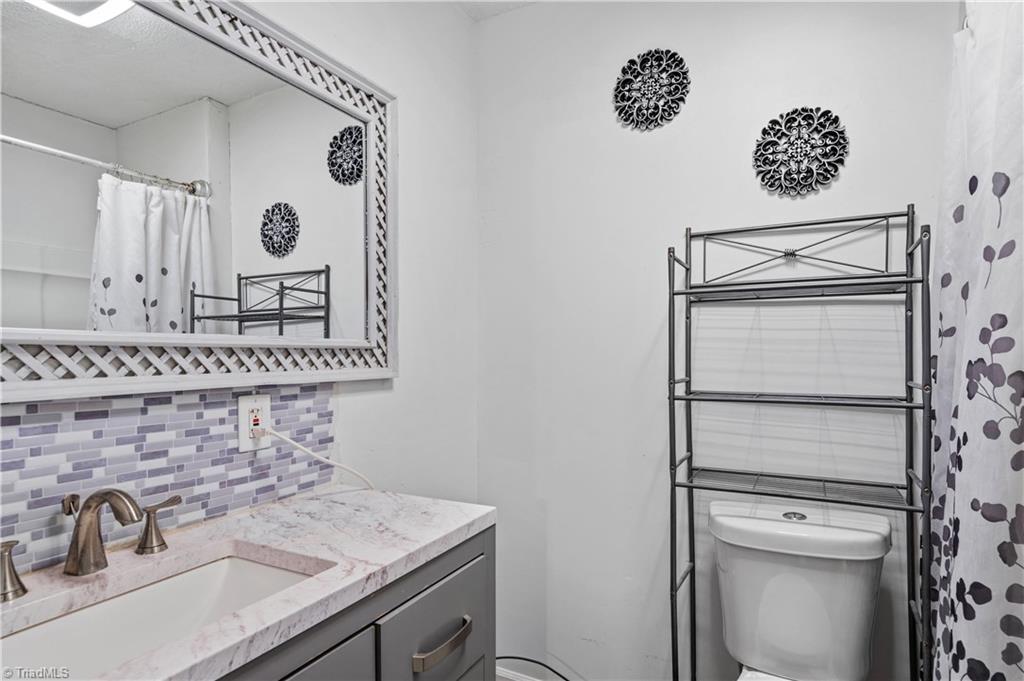 819 Mobile Street High Point, NC 27260 - Photo 13 of 21
