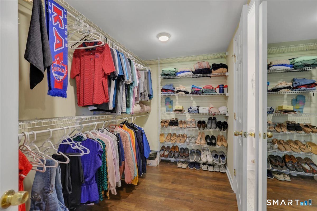 976 Old Rock Hill Road Wallingford, CT 06492 - Photo 21 of 40