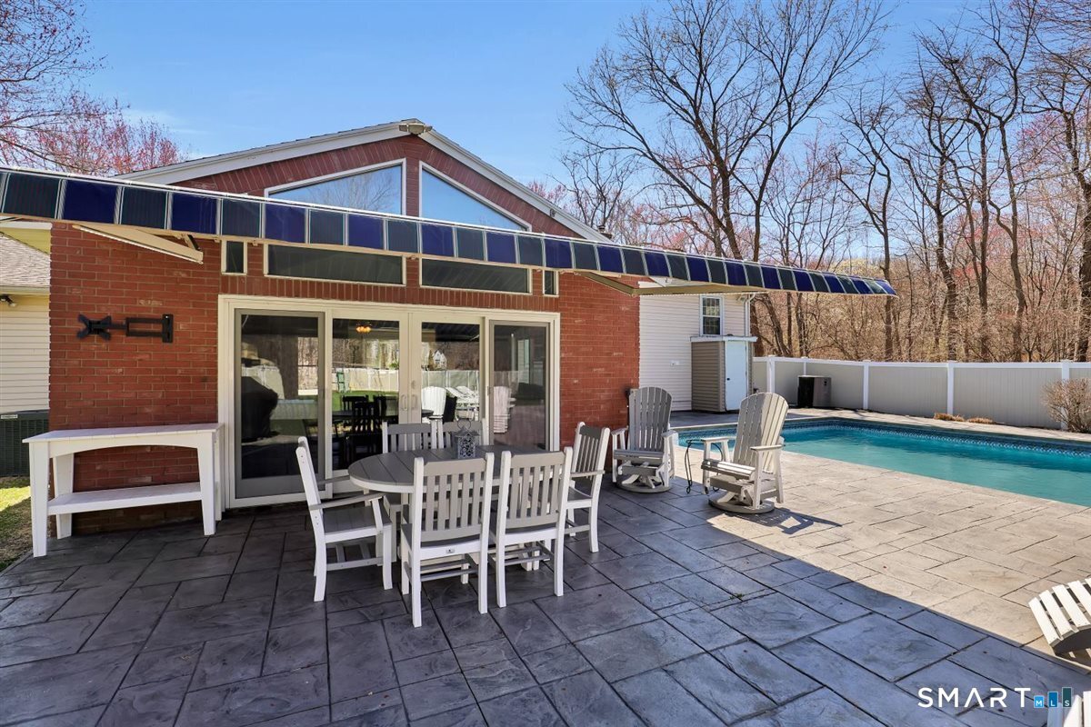 976 Old Rock Hill Road Wallingford, CT 06492 - Photo 34 of 40