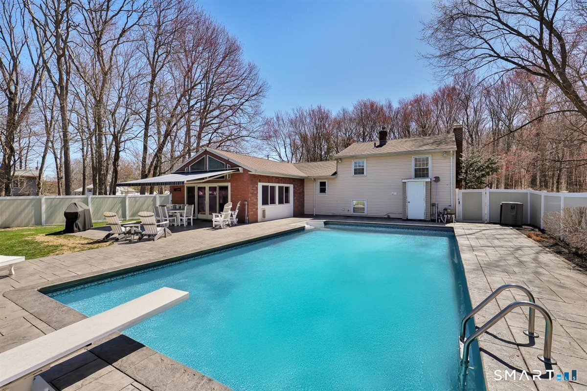 976 Old Rock Hill Road Wallingford, CT 06492 - Photo 36 of 40