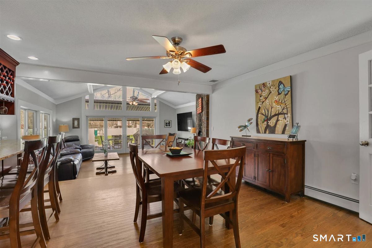 976 Old Rock Hill Road Wallingford, CT 06492 - Photo 9 of 40