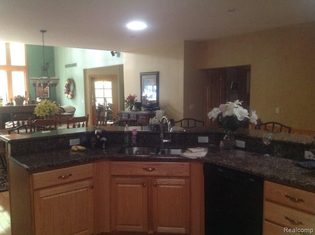 10781 Hibner Road Hartland, MI 48353 - Photo 6 of 34 Hibner 10781 23.JPG