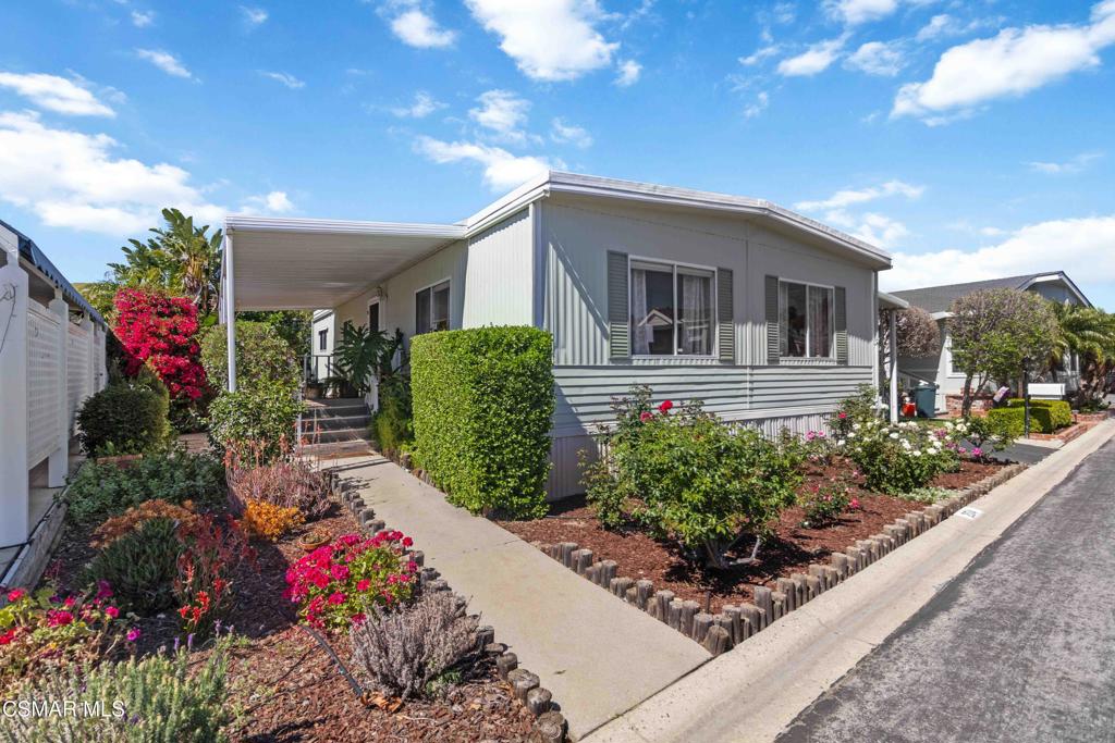 195 Tierra Rejada Road, Unit 204 Simi Valley, CA 93065 - Photo 1 of 46