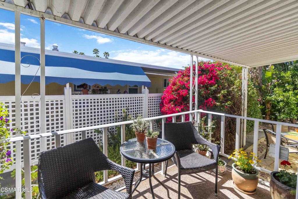 195 Tierra Rejada Road, Unit 204 Simi Valley, CA 93065 - Photo 5 of 46