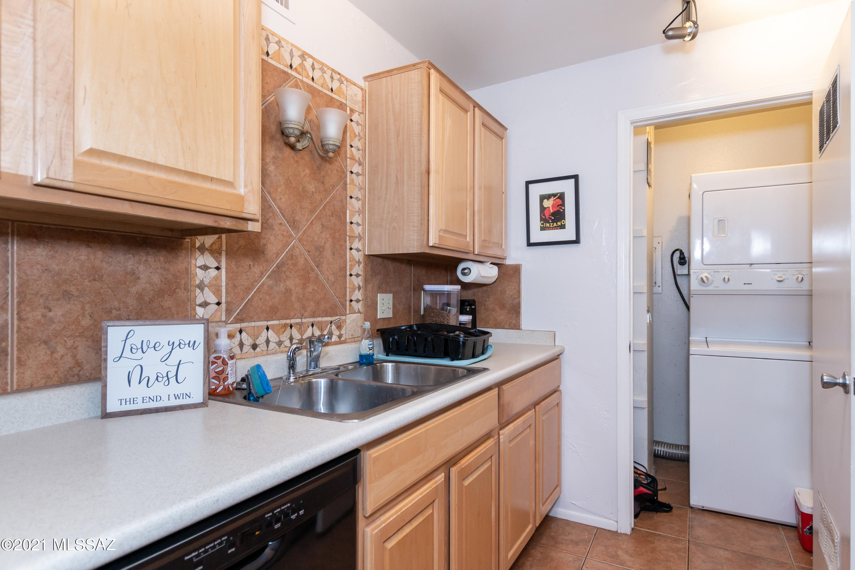 625 South Prudence Road, Unit 210 Tucson, AZ 85710 - Photo 6 of 15
