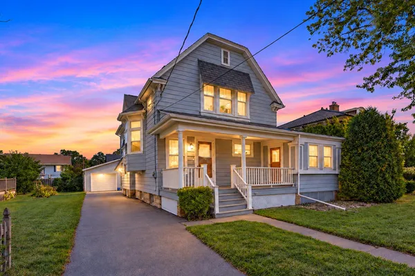 $314,900 | 306 West Wisconsin Avenue, Kaukauna, WI 54130
