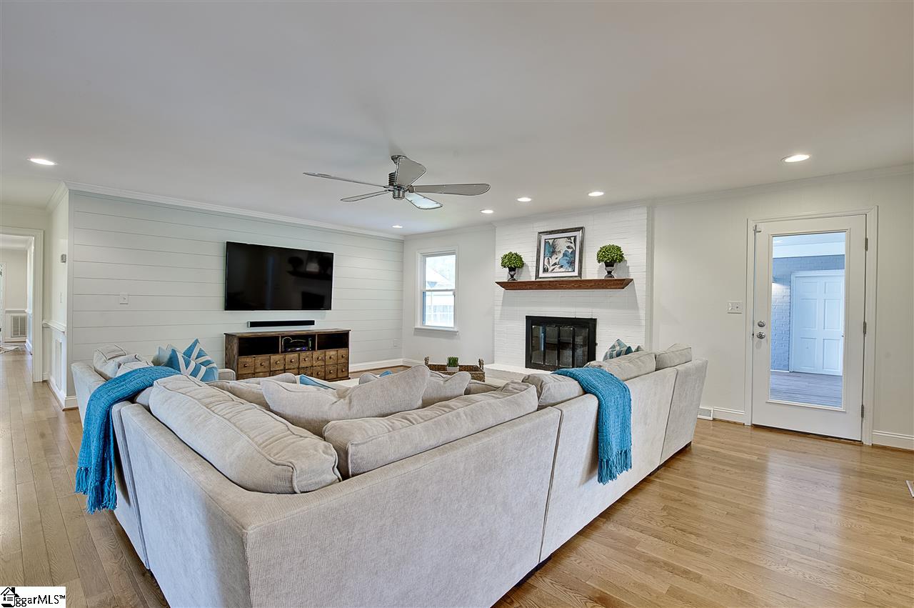 213 Laboone Road Easley, SC 29642 - Photo 9 of 36 Gallery Image 9