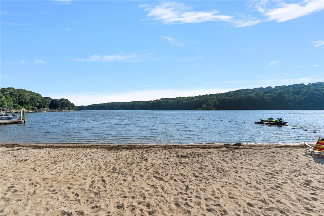 133 Winterberry Road Narragansett, RI 02874 - Photo 1 of 37