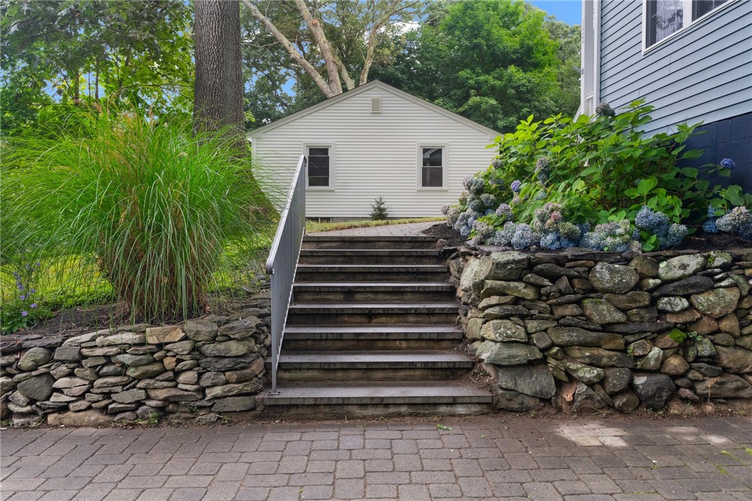 133 Winterberry Road Narragansett, RI 02874 - Photo 26 of 37