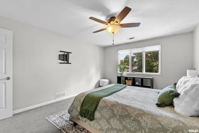 $259,000 | 3461 Cedarview Court, Bettendorf, IA 52722