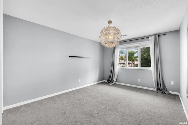 $259,000 | 3461 Cedarview Court, Bettendorf, IA 52722