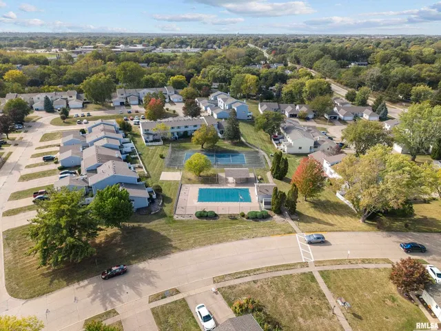 $259,000 | 3461 Cedarview Court, Bettendorf, IA 52722