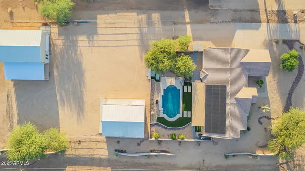 $995,000 | 513 East Jordon Lane, Phoenix, AZ 85086