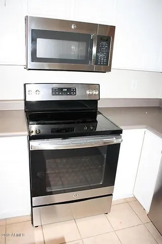 $2,095 | 1975 East Del Rio Street, Gilbert, AZ 85295