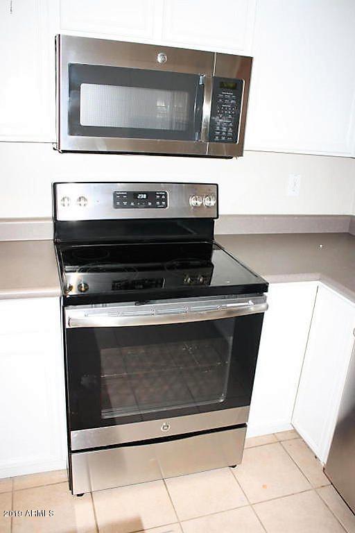 1975 East Del Rio Street Gilbert, AZ 85295 - Photo 4 of 12 ISq5hy67relyny0000000000