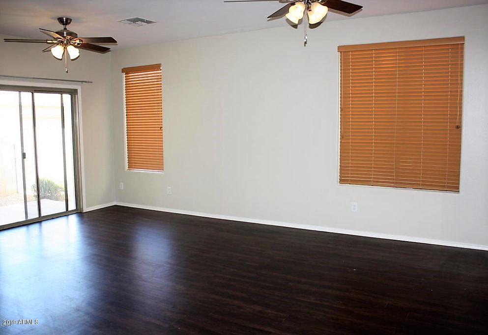 1975 East Del Rio Street Gilbert, AZ 85295 - Photo 7 of 12 ISatca6uiy44oy0000000000