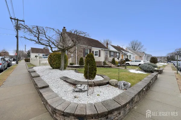 $474,990 | 379 Ashley Street, Perth Amboy, NJ 08861