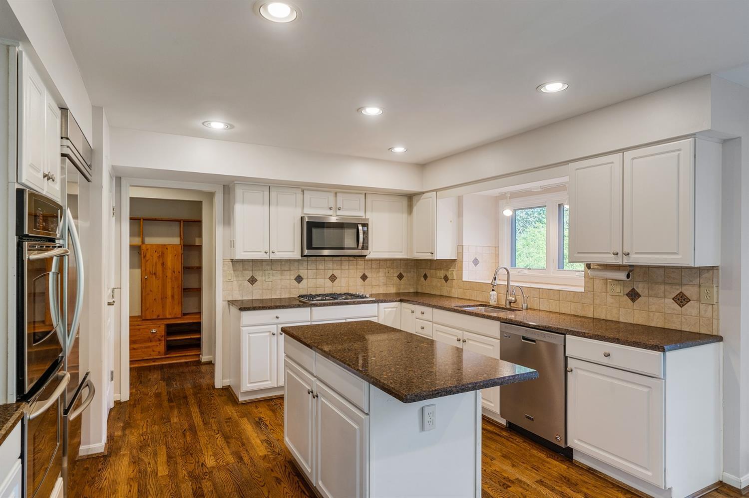 2503 Apple Ridge Lane Cincinnati, OH 45236 - Photo 11 of 49