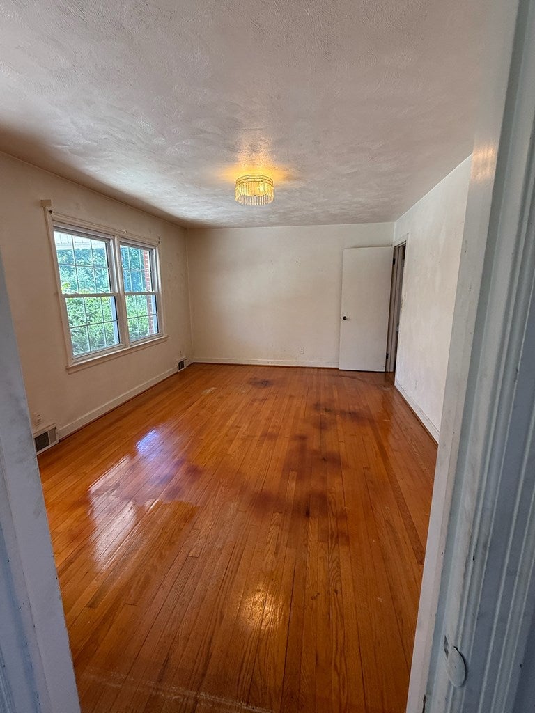 412 Ringgold Road Ringgold, VA 24586 - Photo 9 of 12 Gallery Image 9