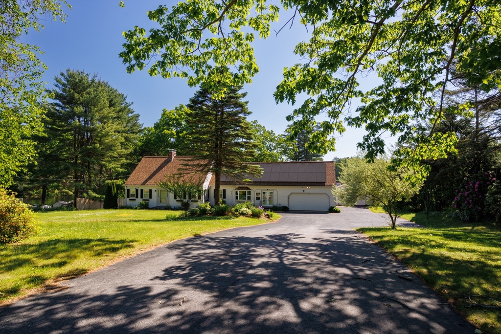 57 Shore Road North Brookfield, MA 01535 - Photo 8 of 40
