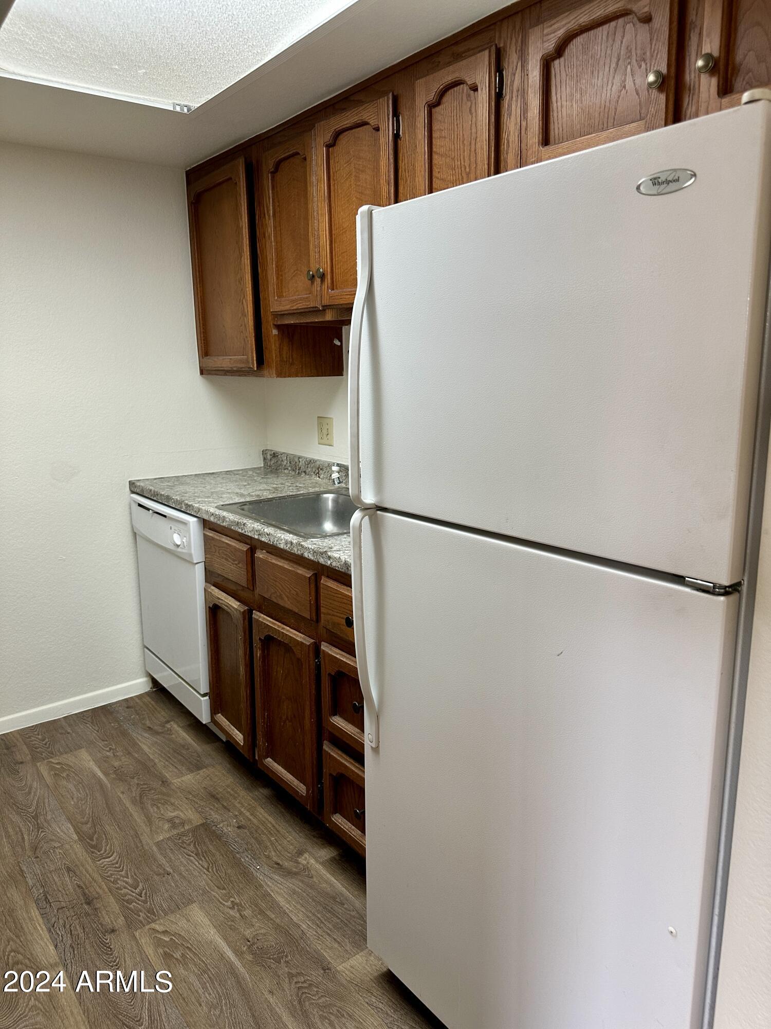 1402 East Guadalupe Road, Unit 201 Tempe, AZ 85283 - Photo 12 of 23 IMG_4464