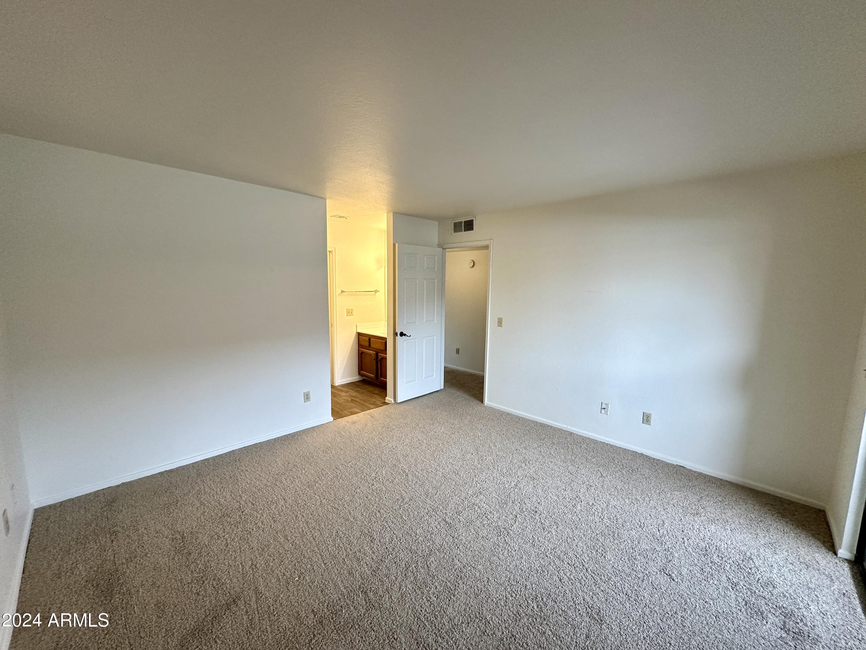 1402 East Guadalupe Road, Unit 201 Tempe, AZ 85283 - Photo 14 of 23 IMG_4466