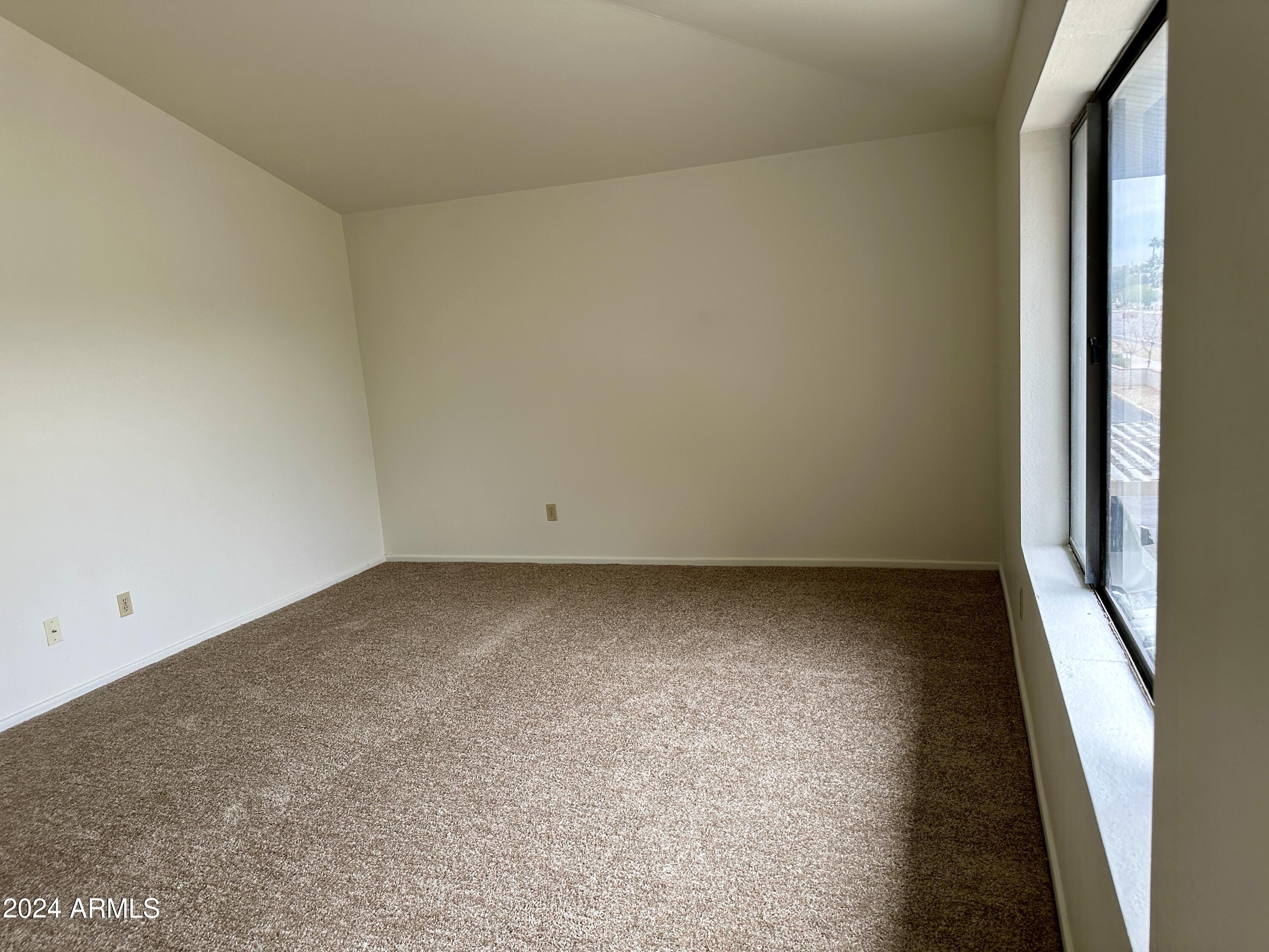 1402 East Guadalupe Road, Unit 201 Tempe, AZ 85283 - Photo 5 of 23 IMG_4459