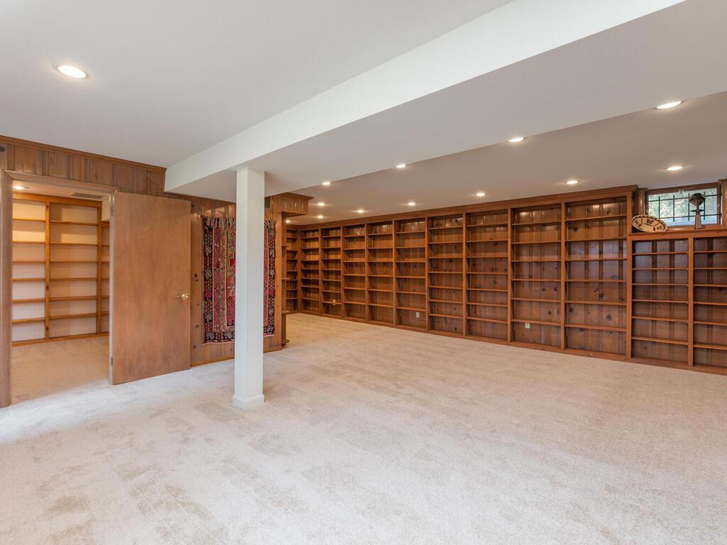 5125 Blake Road South Edina, MN 55436 - Photo 24 of 47 Gallery Image 24