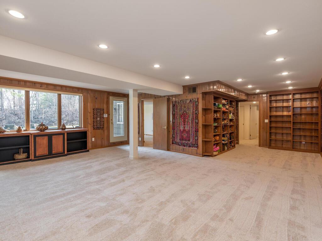 5125 Blake Road South Edina, MN 55436 - Photo 25 of 47 Gallery Image 25