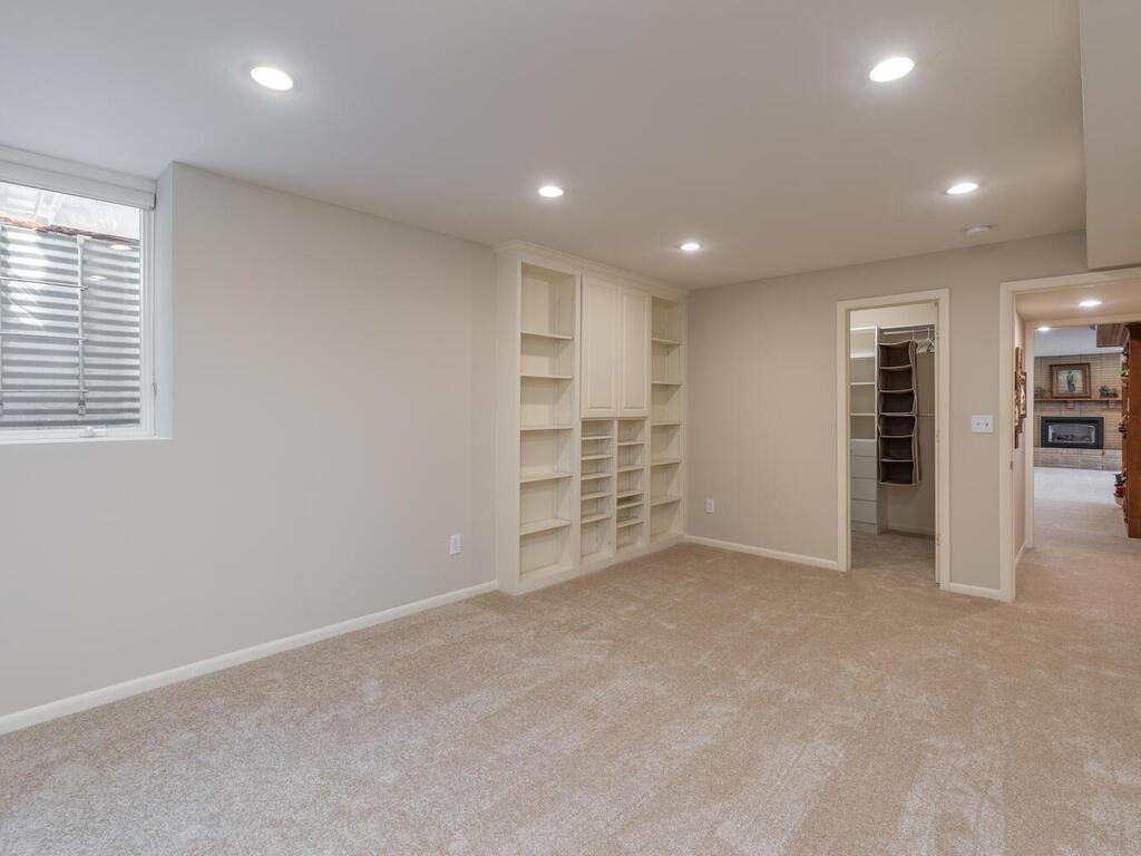 5125 Blake Road South Edina, MN 55436 - Photo 32 of 47 Gallery Image 32