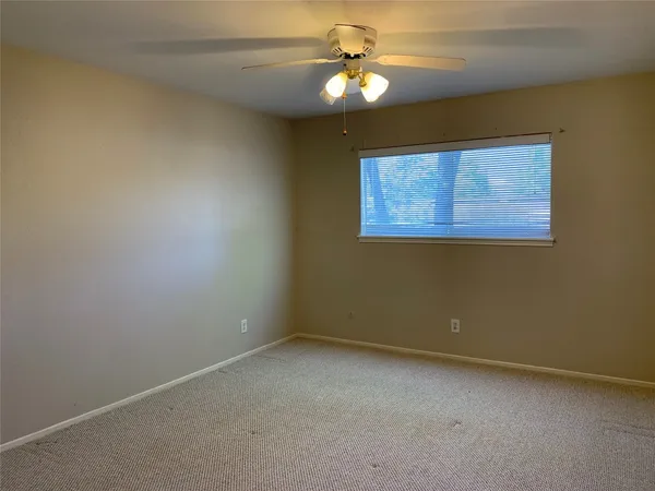 $2,550 | 13140 Trail Hollow Drive, Unit 3140, Houston, TX 77079