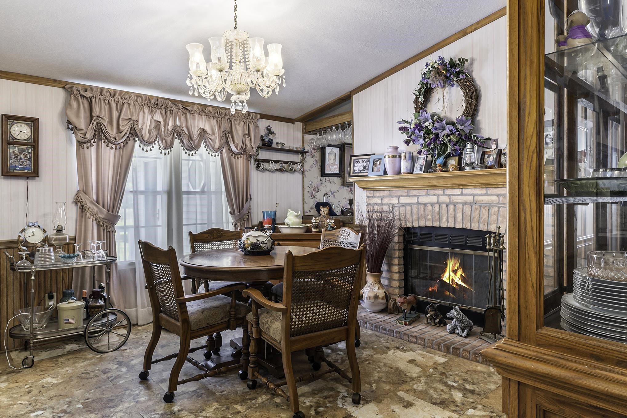 9581 Bray Road Millington, MI 48746 - Photo 10 of 24 50087972-9.JPG