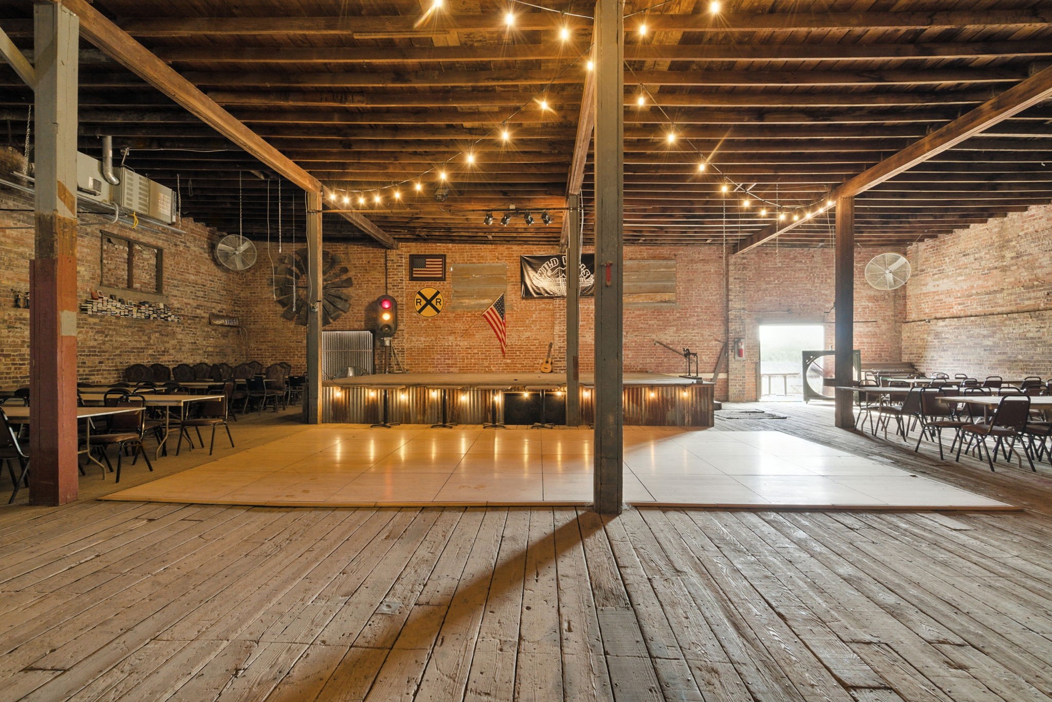 438 Melvin Street Ranger, TX 76470 - Photo 38 of 44 a view of a balcony with chairs