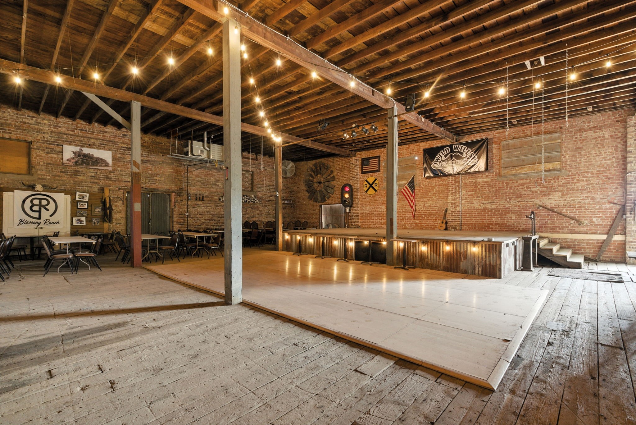 438 Melvin Street Ranger, TX 76470 - Photo 39 of 44 a view of a indoor swimming pool